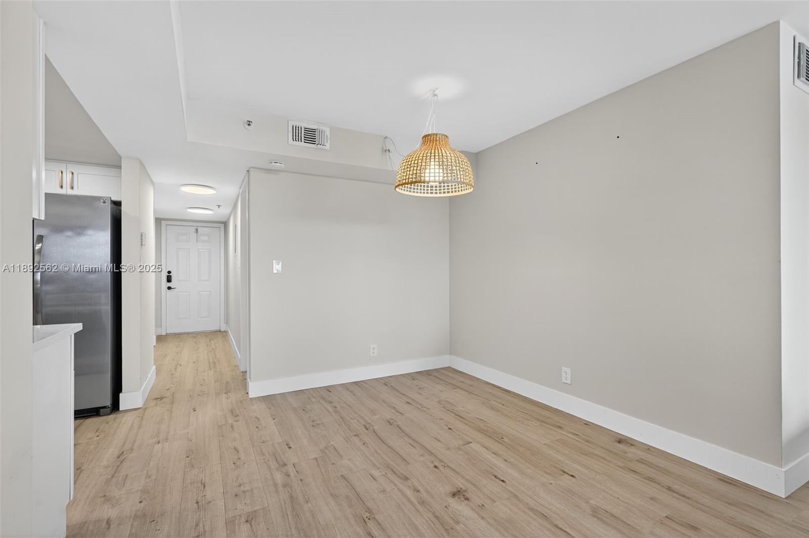 ROLLING HILLS GOLF AND TE - Residential