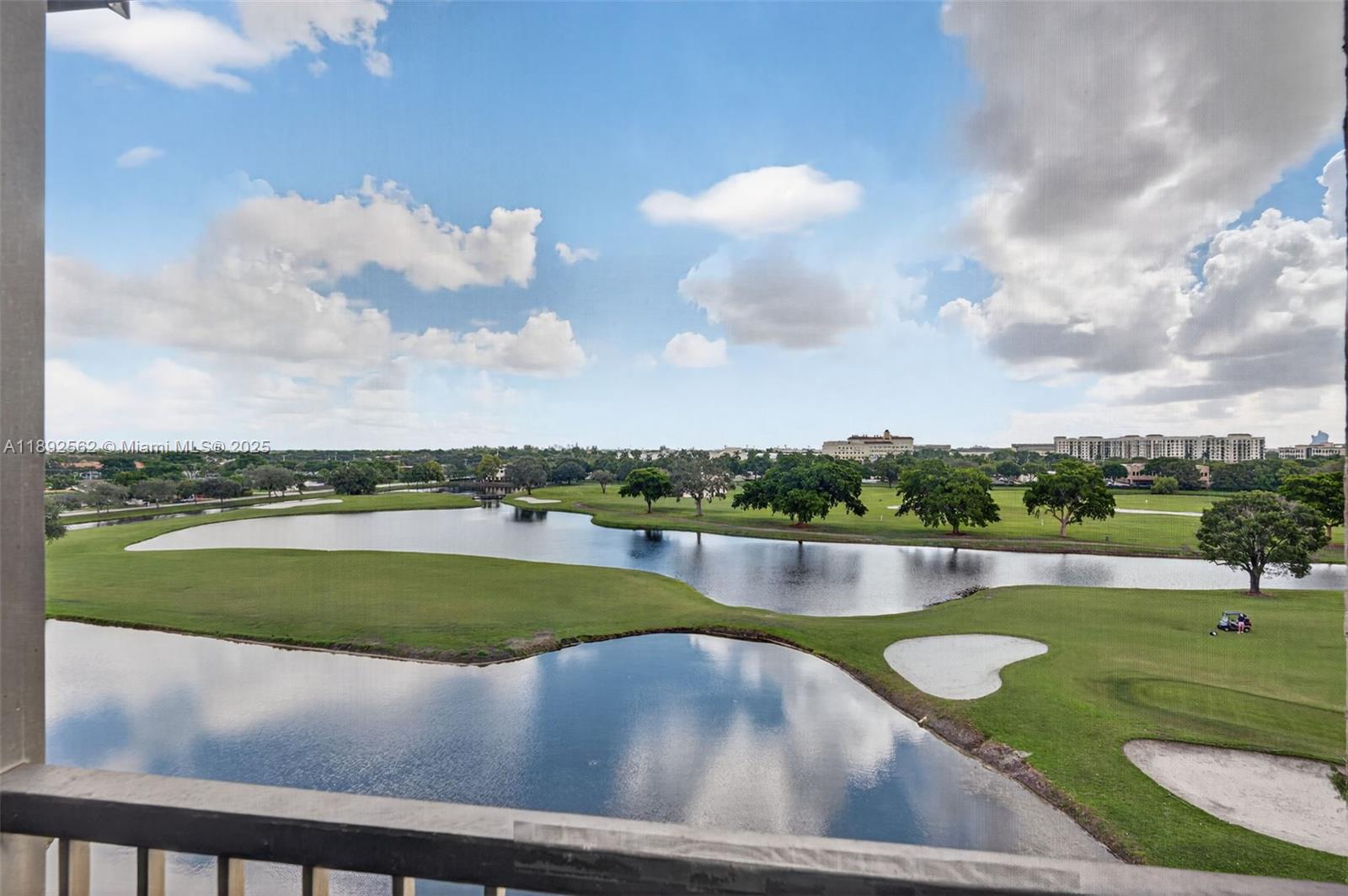 ROLLING HILLS GOLF AND TE - Residential