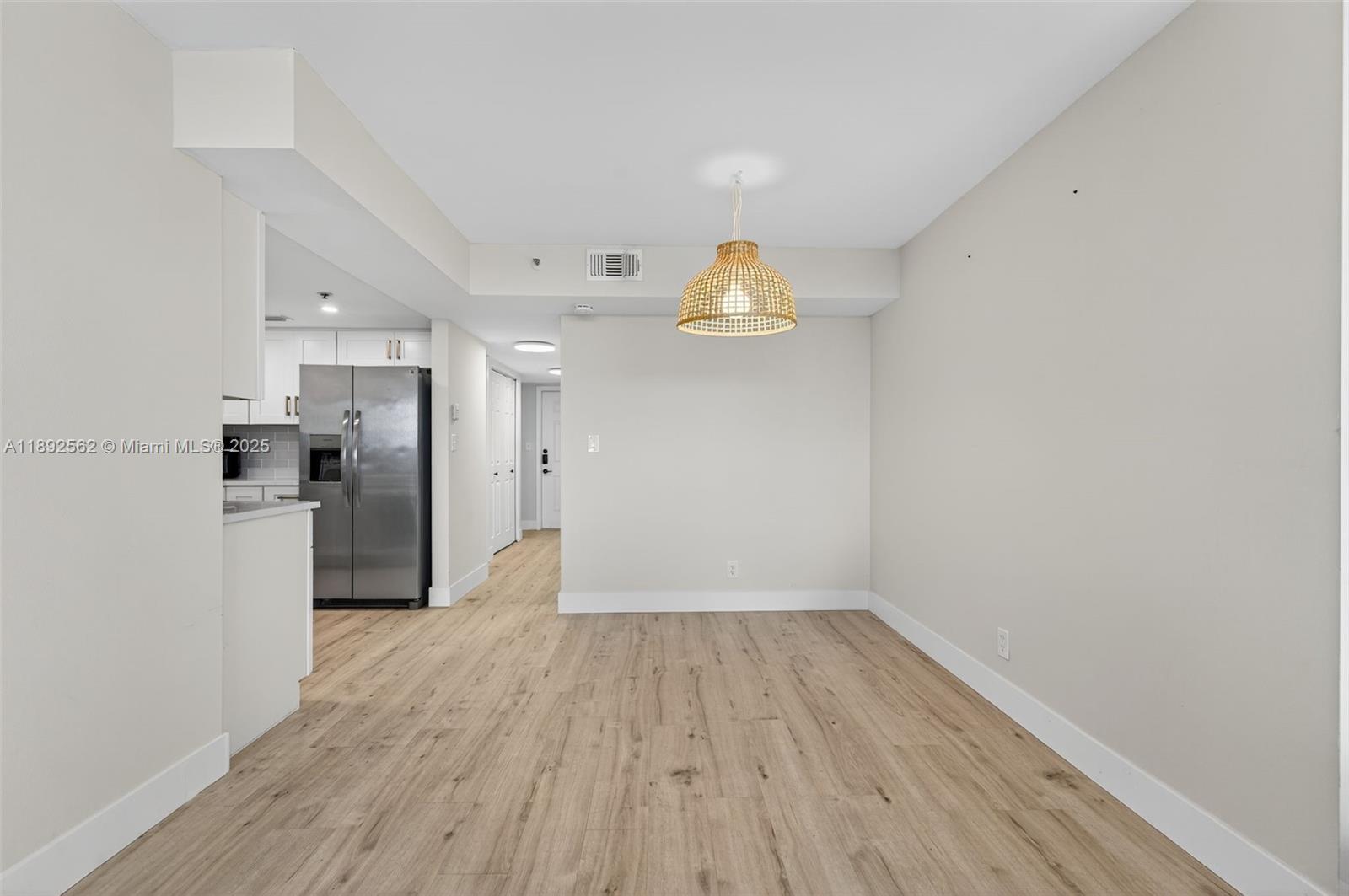 ROLLING HILLS GOLF AND TE - Residential
