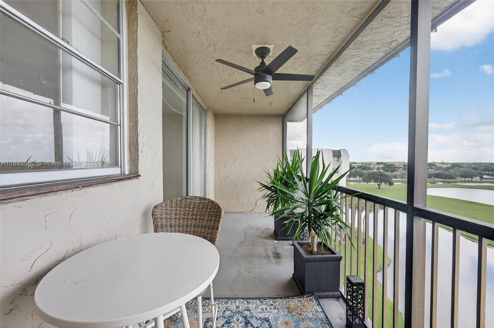 ROLLING HILLS GOLF AND TE - Residential