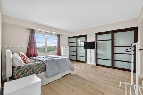 3150 W Rolling Hills Cir 703 Davie FL 33328