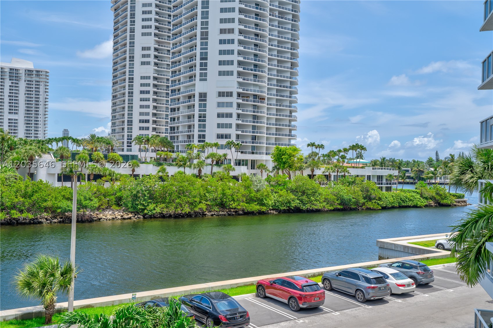 20505 E Country Club Dr 331