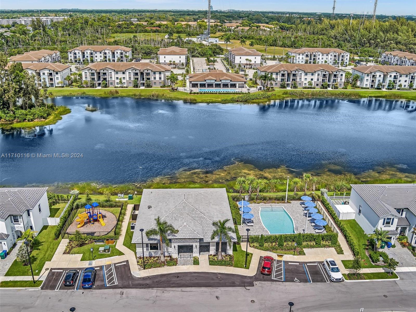 VISTA LAGO - Residential Lease
