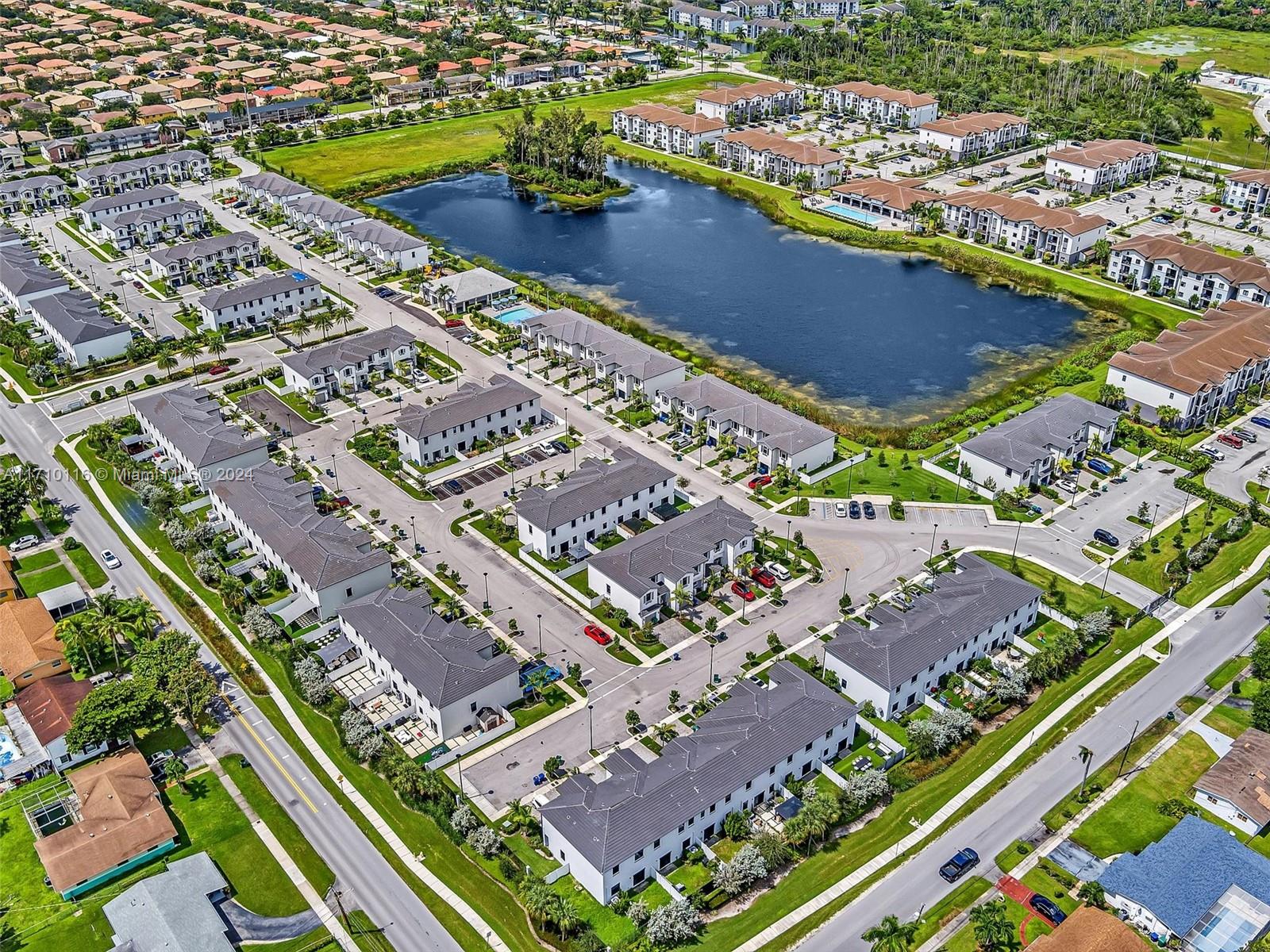 VISTA LAGO - Residential Lease