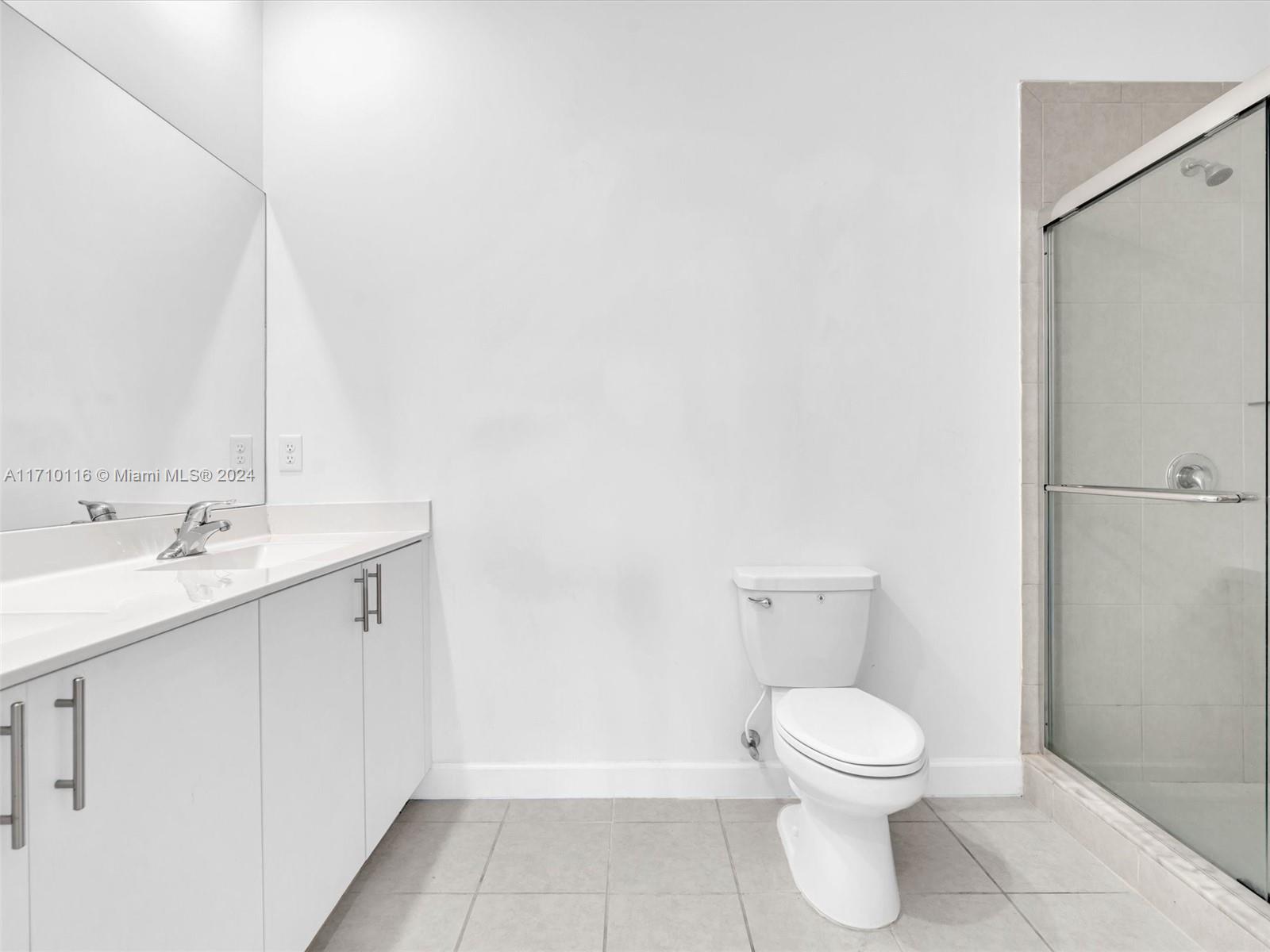 VISTA LAGO - Residential Lease