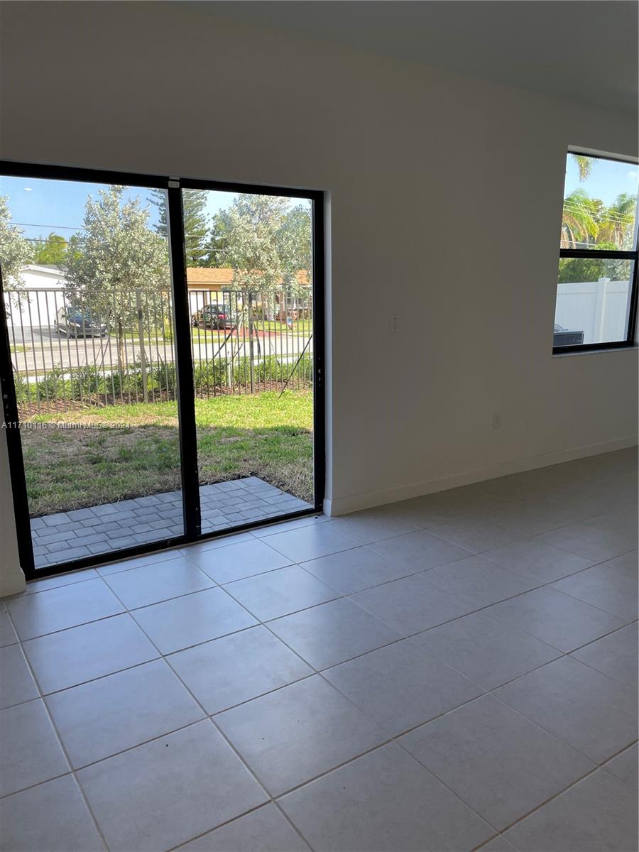VISTA LAGO - Residential Lease