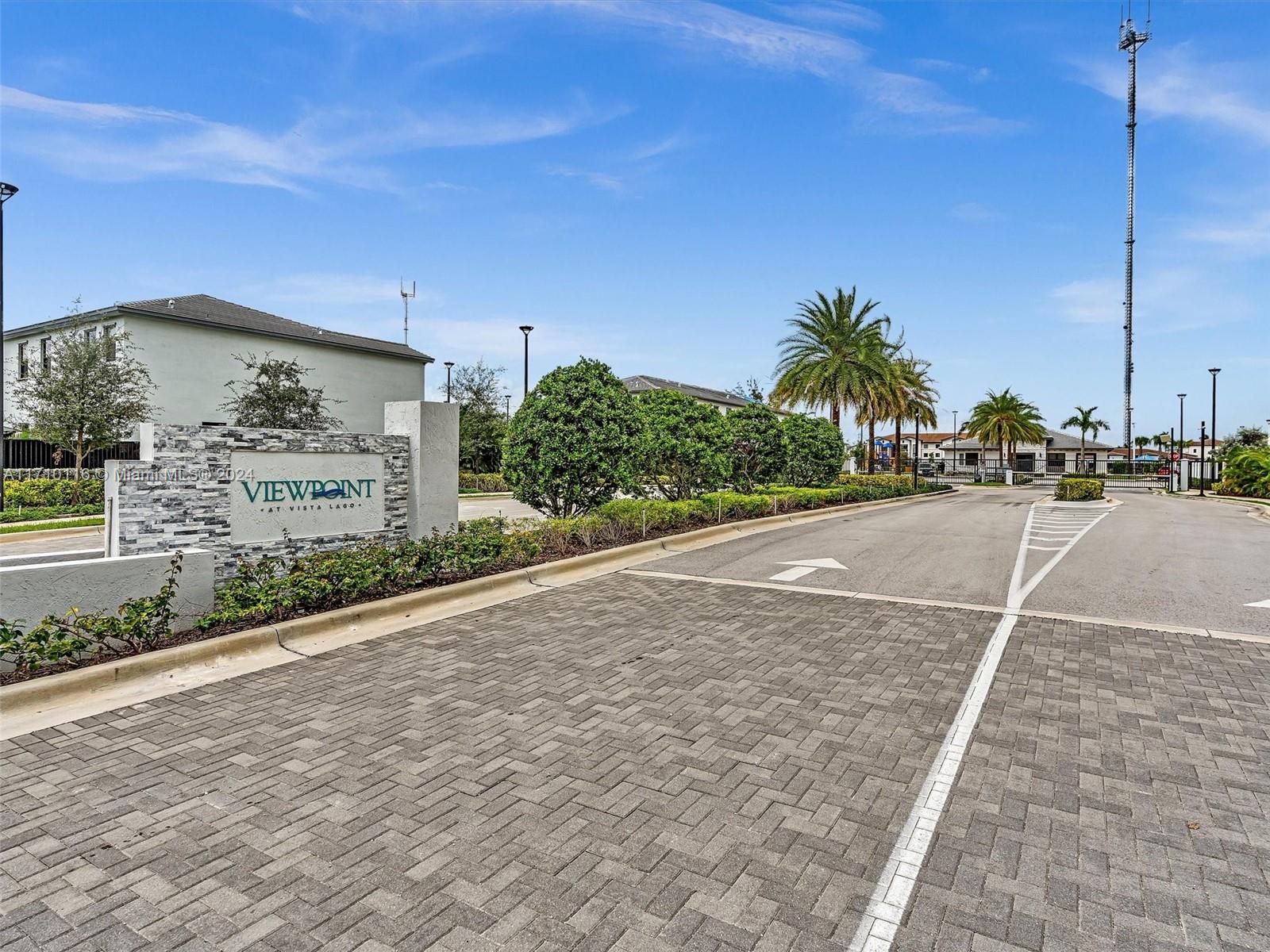 VISTA LAGO - Residential Lease