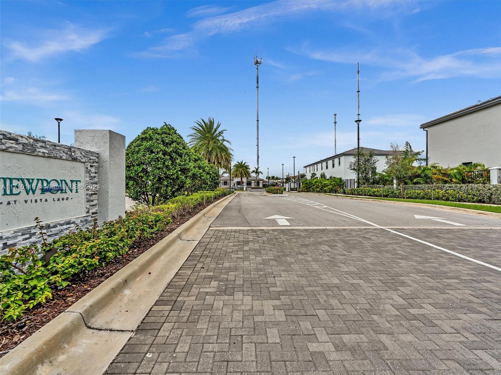 VISTA LAGO - Residential Lease