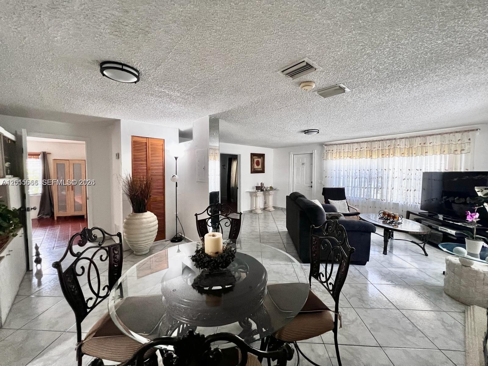 CHULA VISTA - Residential