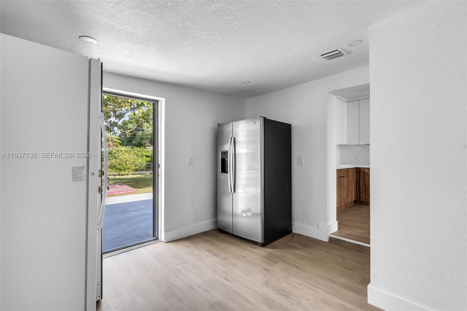 BISCAYNE VILLAGE HEIGHTS - Residential