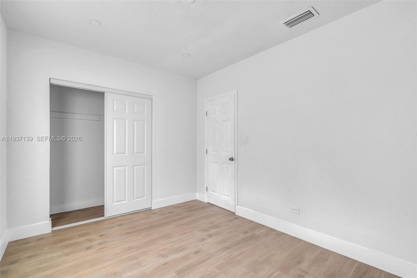 BISCAYNE VILLAGE HEIGHTS - Residential