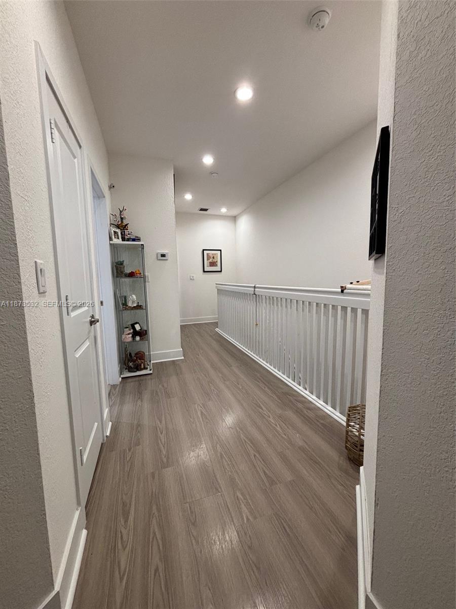 TOWNHOMES ON COCONUT PALM - Residential