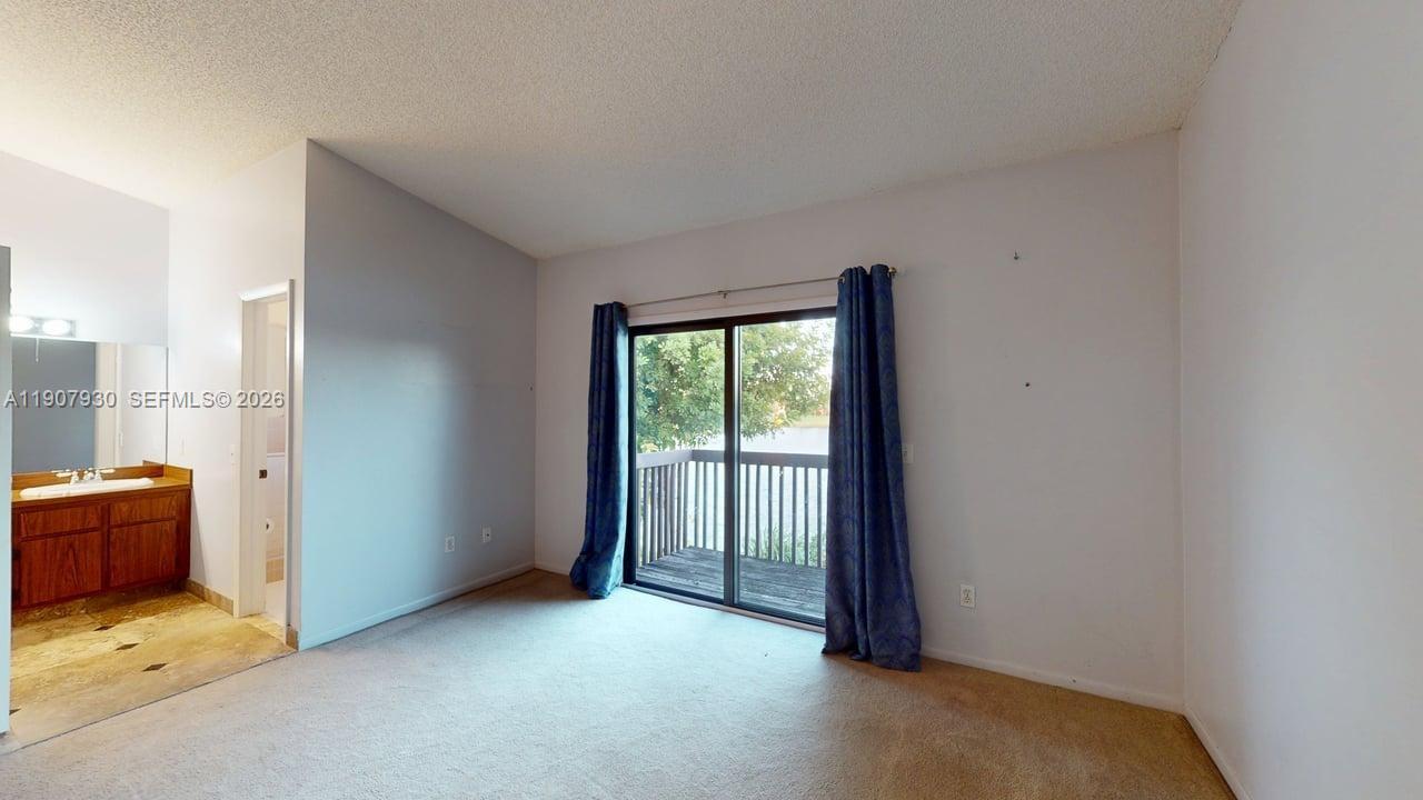 PINE ISLAND LAKES TOWNHOME - Residential