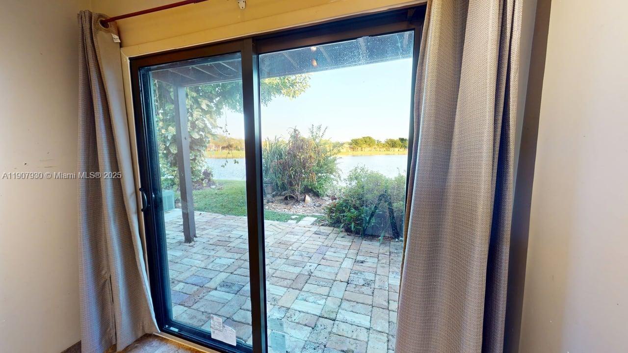 PINE ISLAND LAKES TOWNHOME - Residential