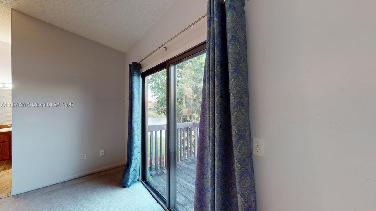 PINE ISLAND LAKES TOWNHOME - Residential