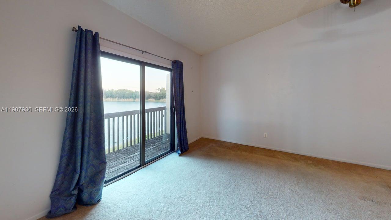 PINE ISLAND LAKES TOWNHOME - Residential