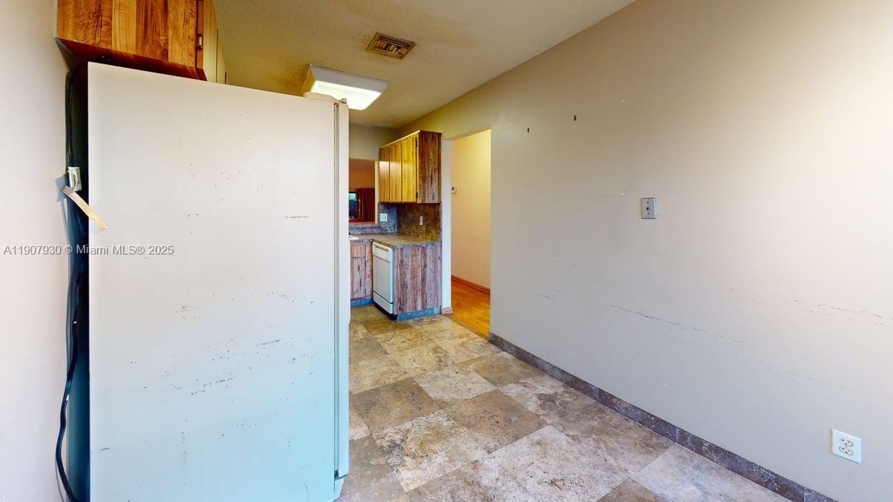 PINE ISLAND LAKES TOWNHOME - Residential