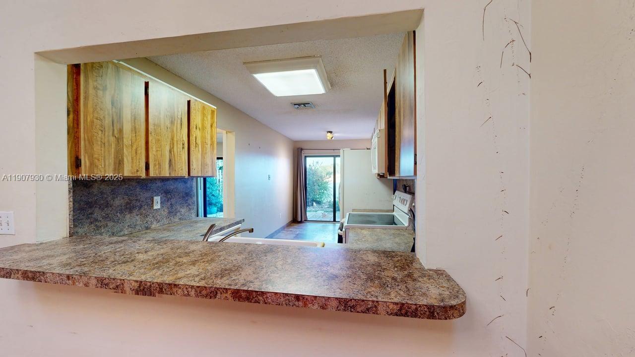 PINE ISLAND LAKES TOWNHOME - Residential