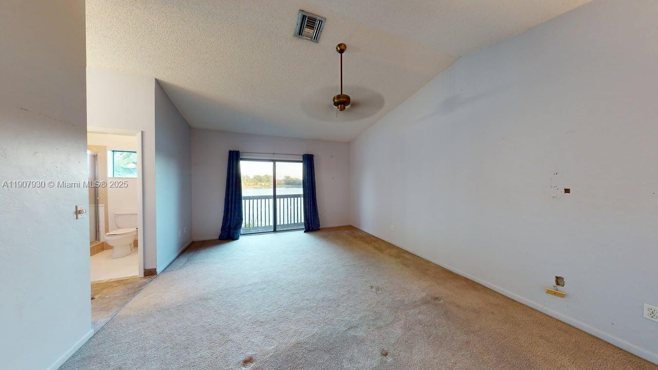 PINE ISLAND LAKES TOWNHOME - Residential