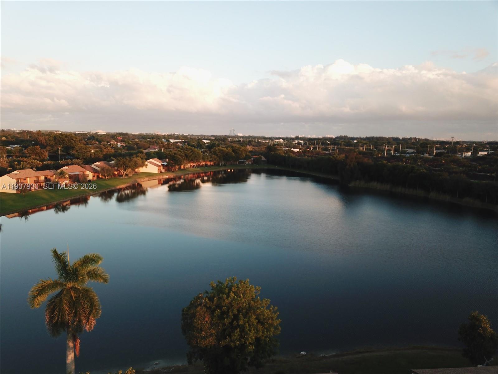 PINE ISLAND LAKES TOWNHOME - Residential