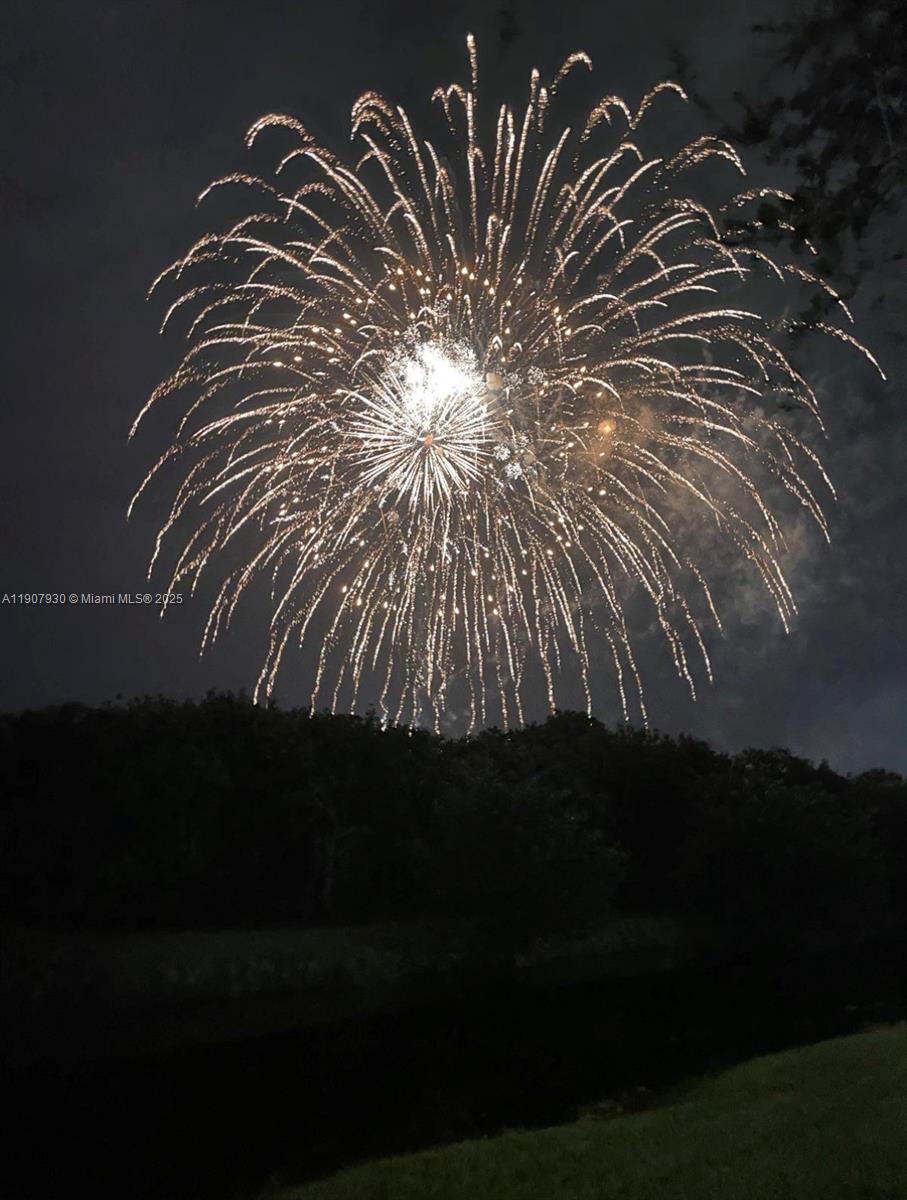 PINE ISLAND LAKES TOWNHOME - Residential