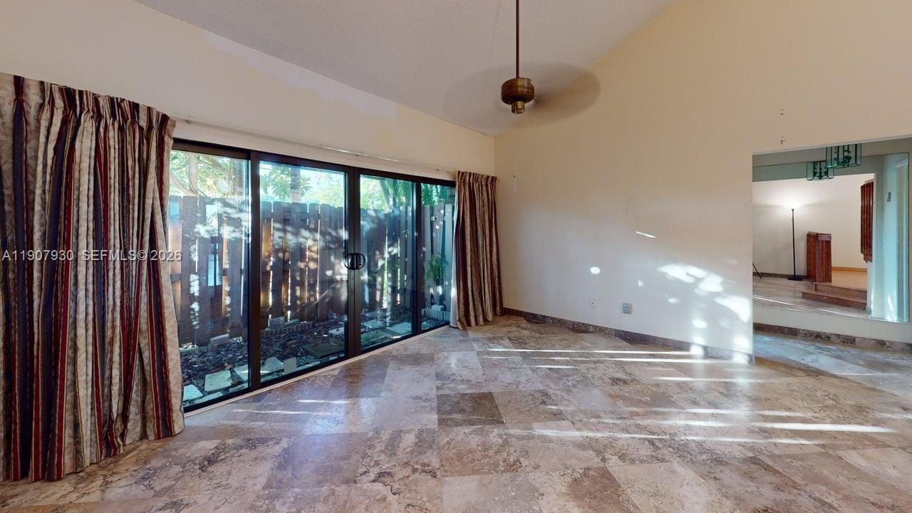 PINE ISLAND LAKES TOWNHOME - Residential