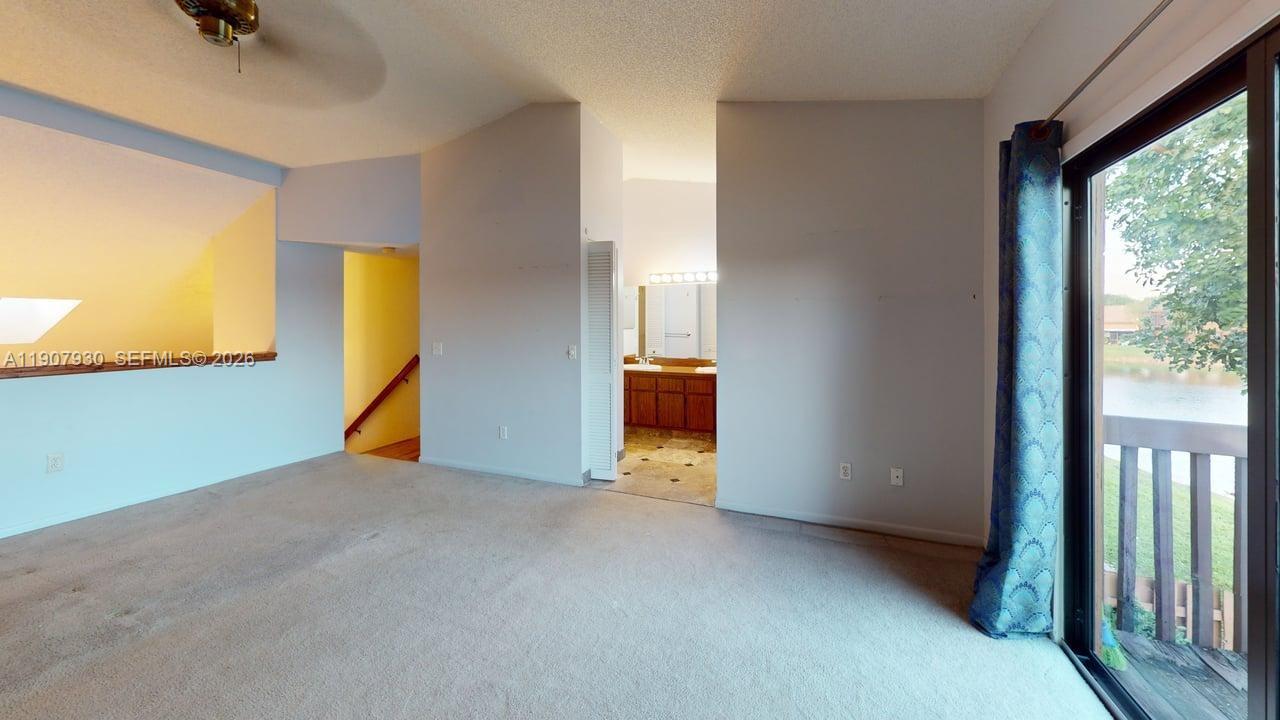 PINE ISLAND LAKES TOWNHOME - Residential