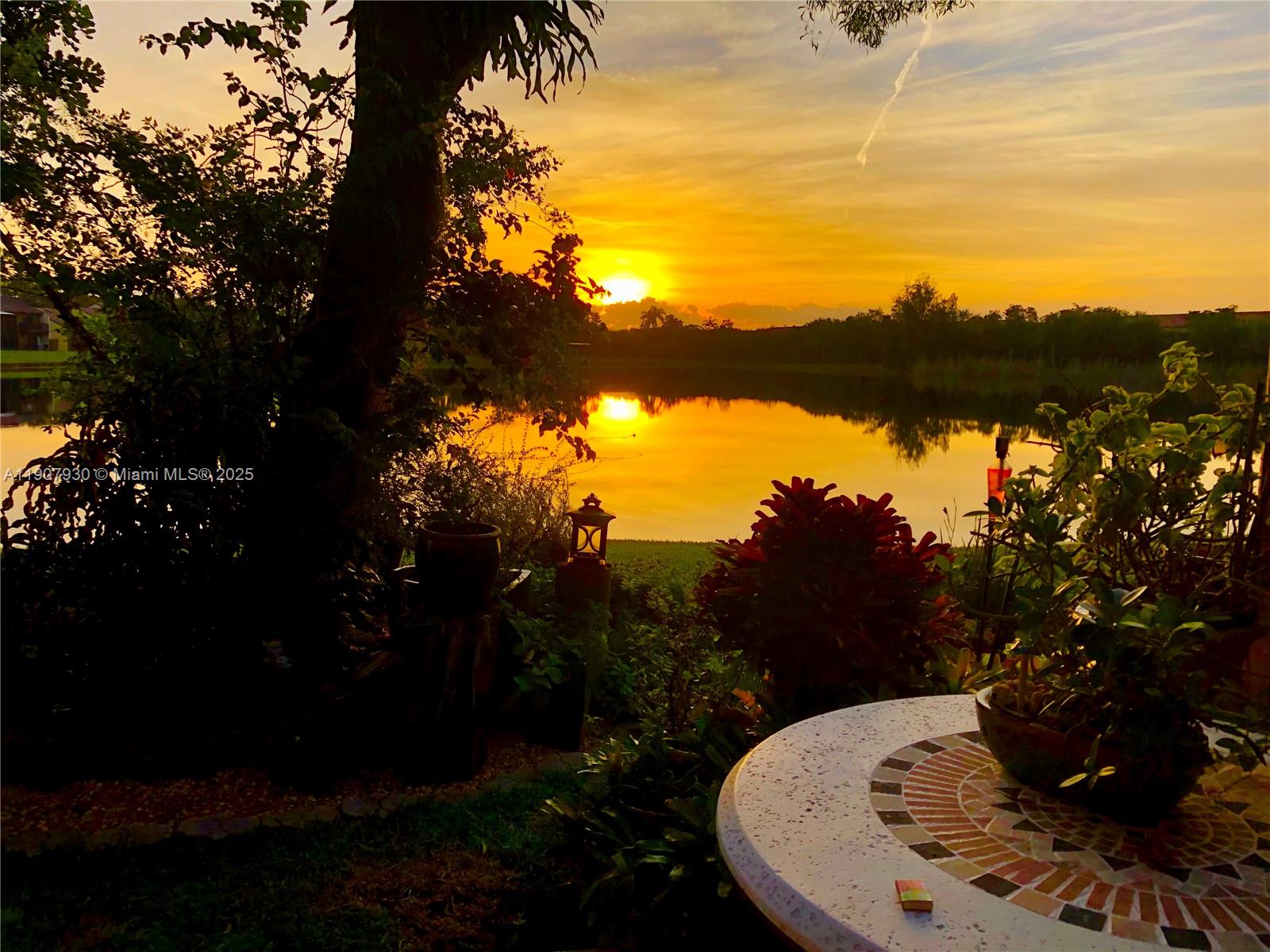 PINE ISLAND LAKES TOWNHOME - Residential