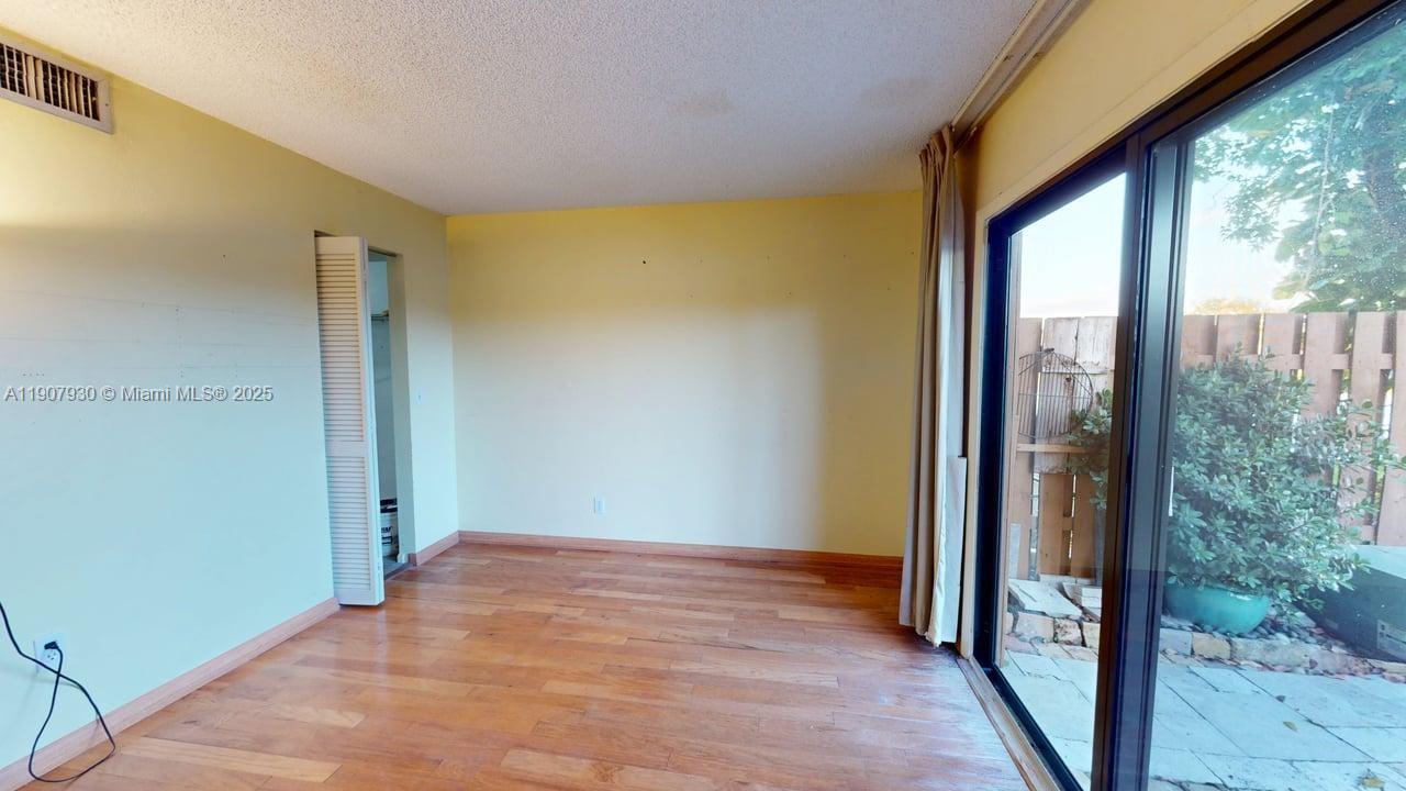 PINE ISLAND LAKES TOWNHOME - Residential