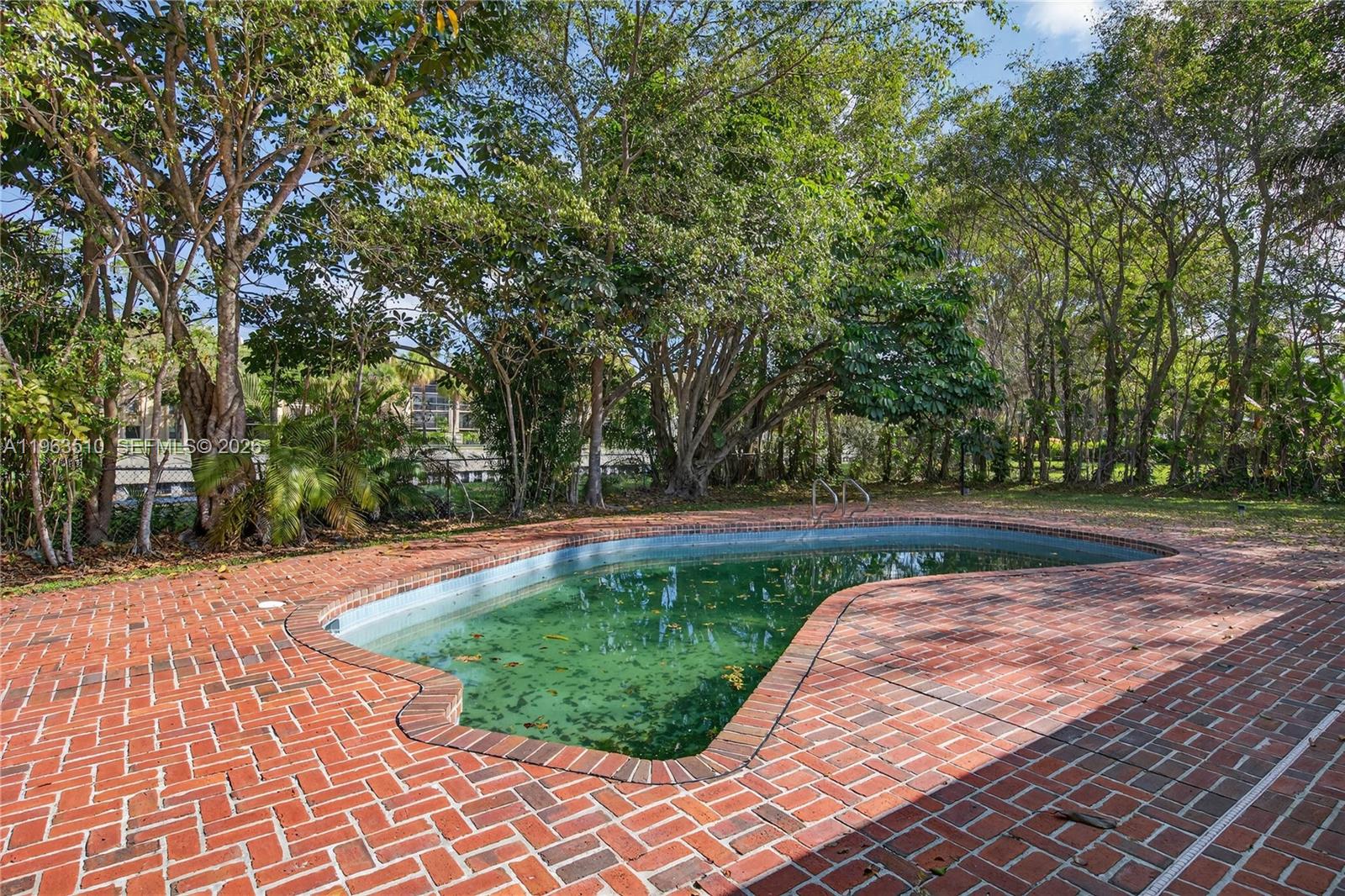 PLANTATION GOLF ESTATES - Residential