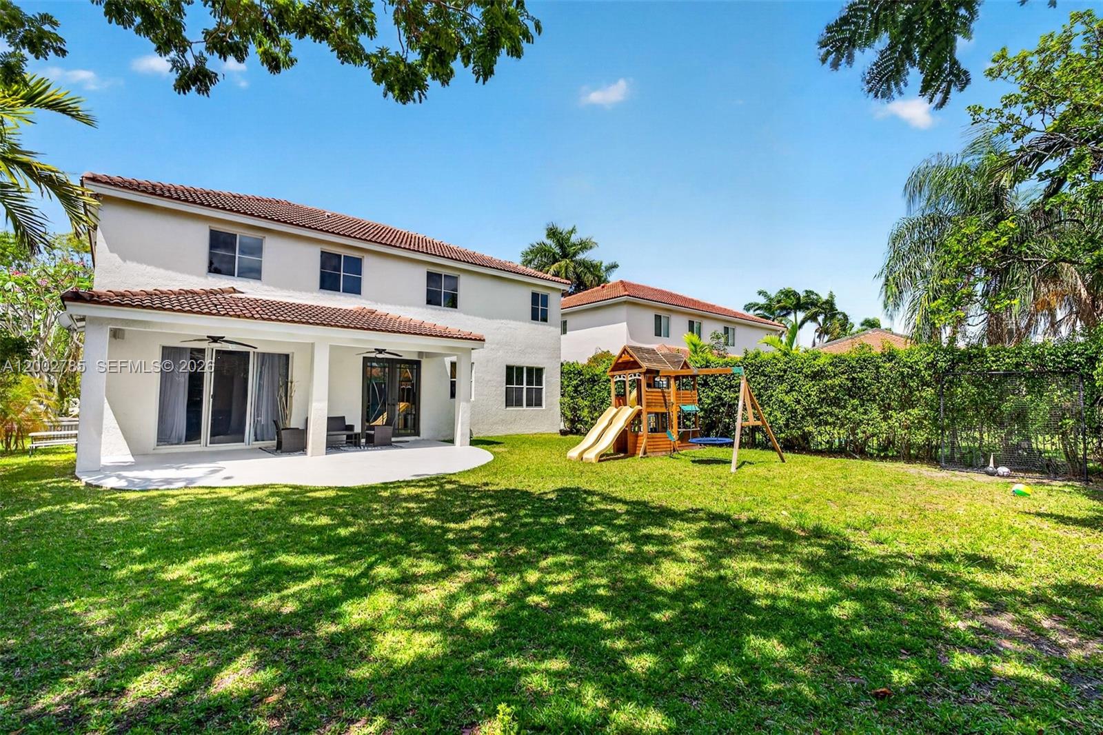 GROVE III - Residential