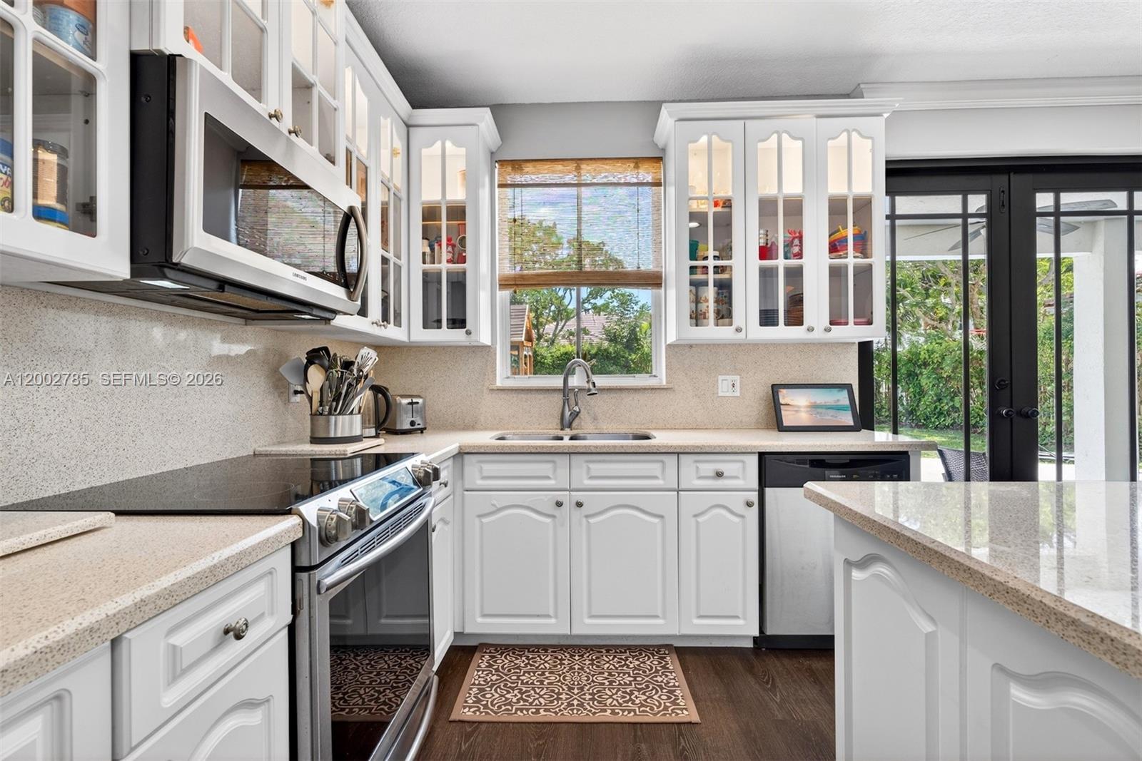 GROVE III - Residential