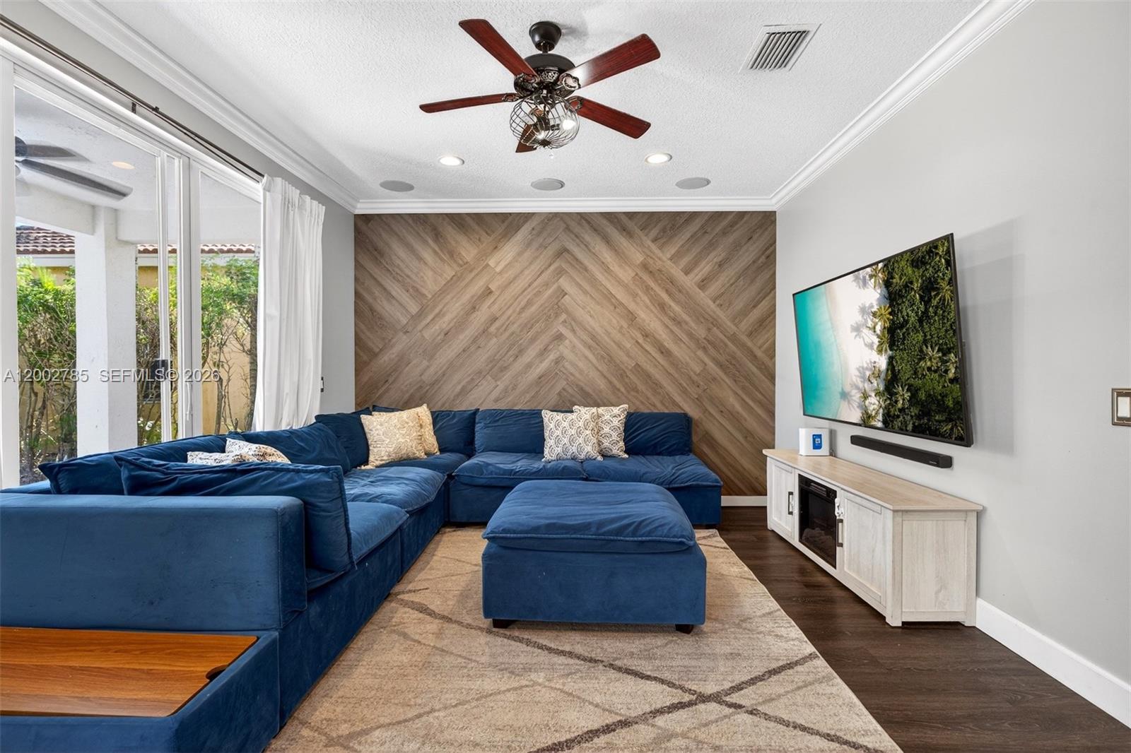 GROVE III - Residential