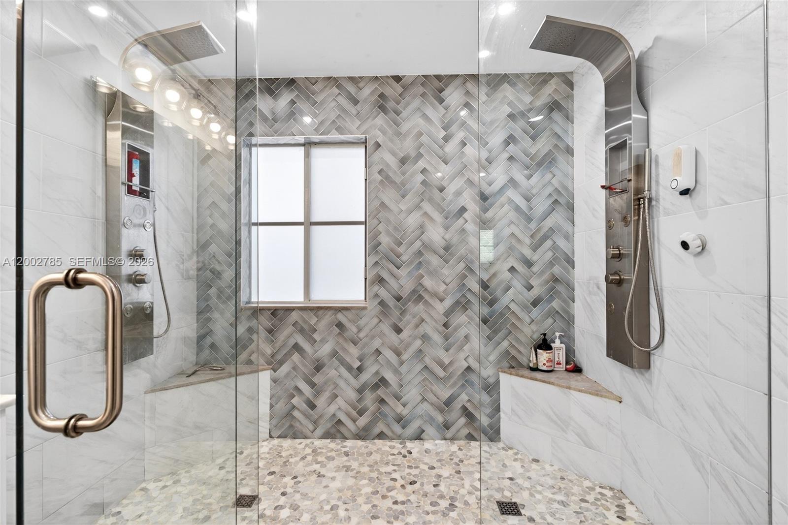 GROVE III - Residential