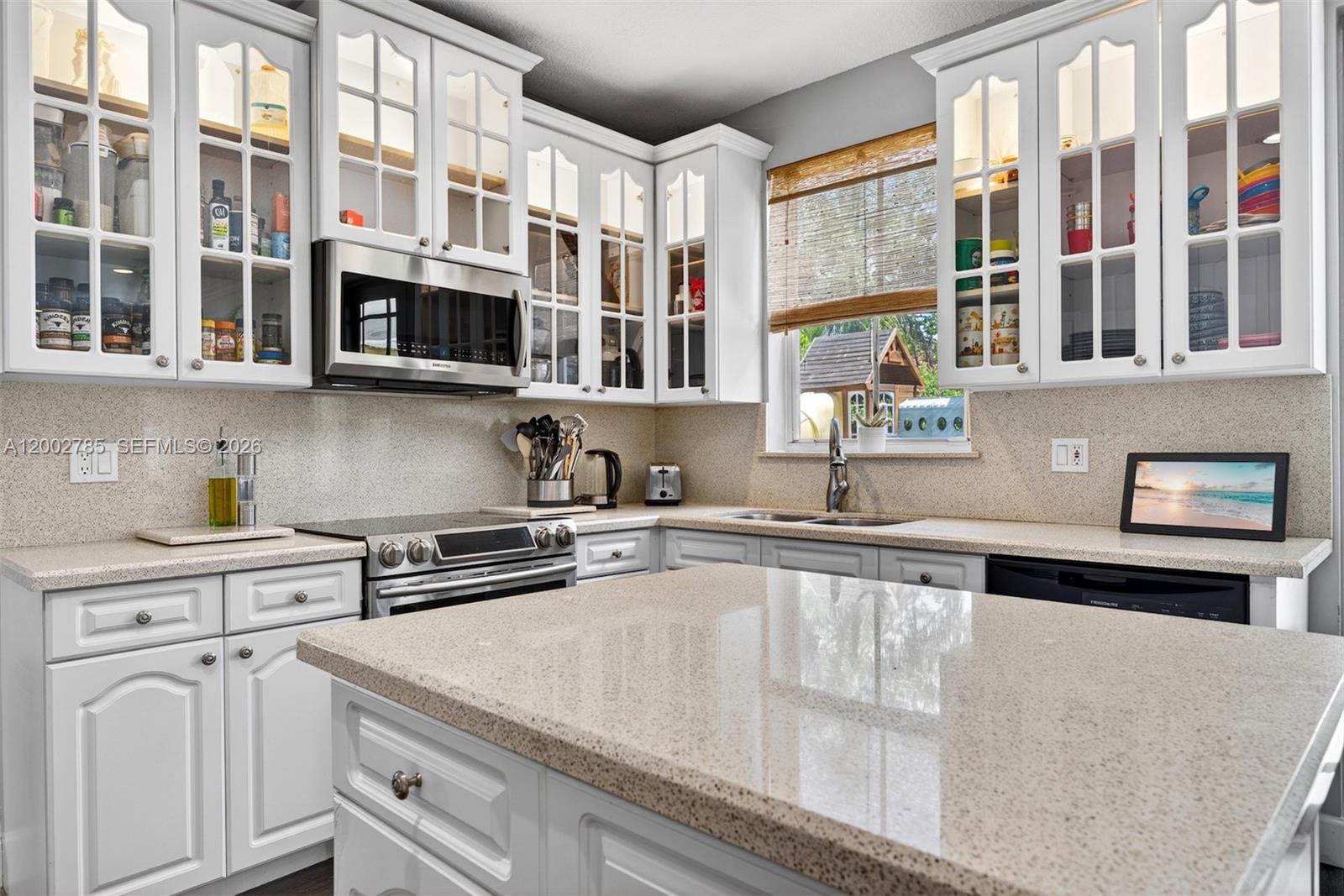 GROVE III - Residential