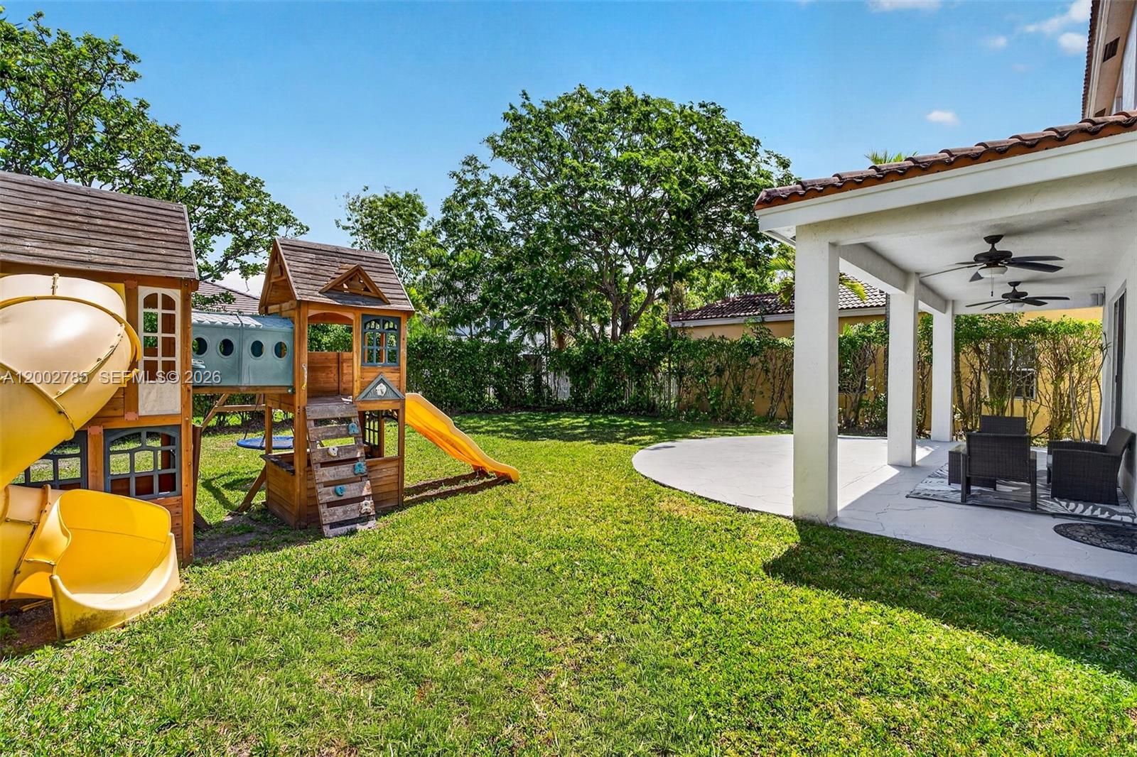 GROVE III - Residential