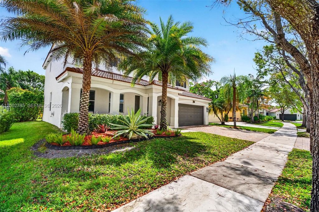 Photo of 1142 Croton Ct, Weston, FL 33327 (MLS # A12002785)