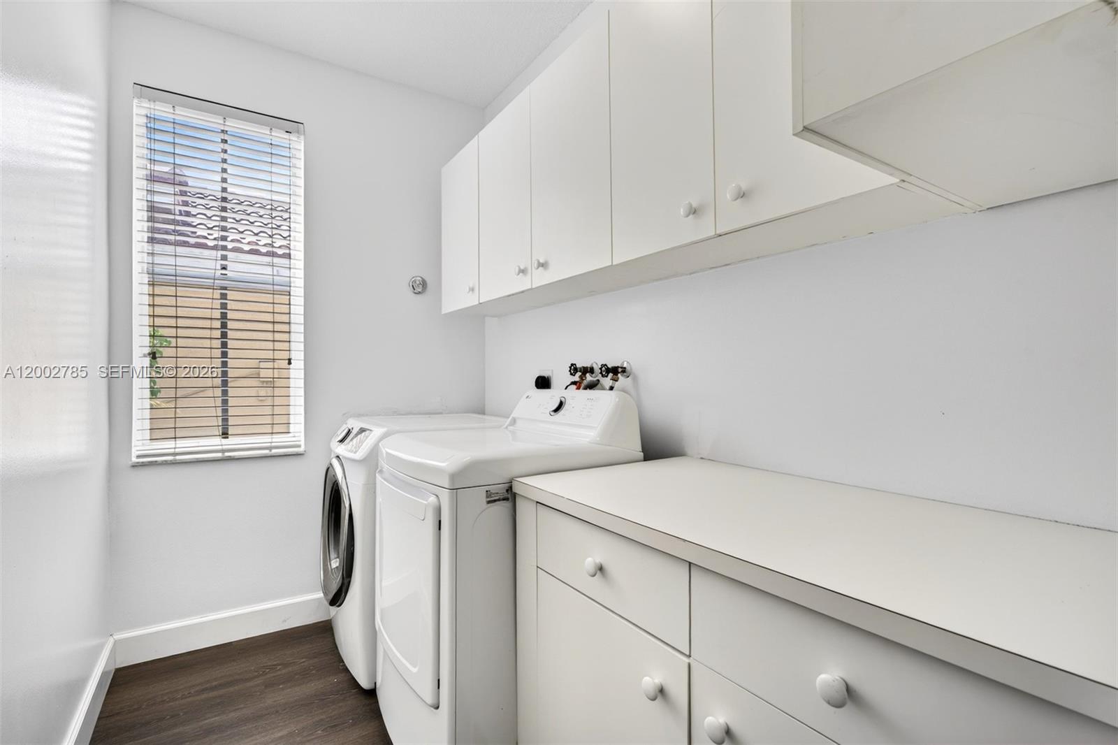 GROVE III - Residential