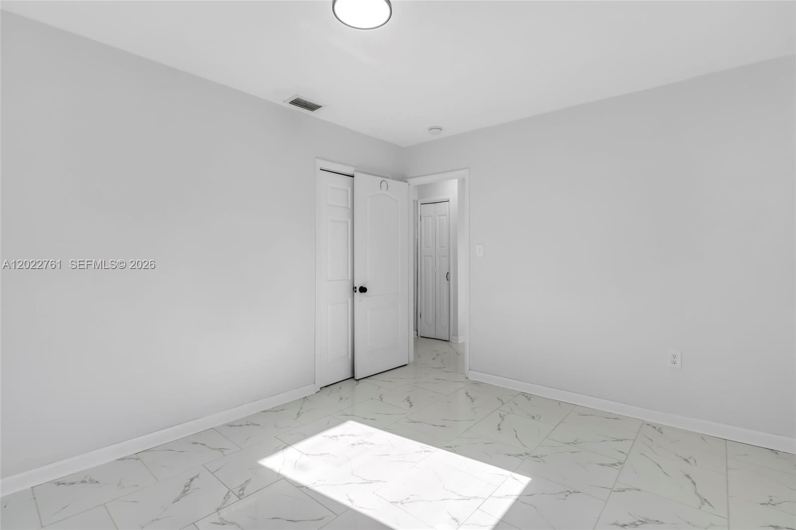 WELWYN MANOR - Residential Lease