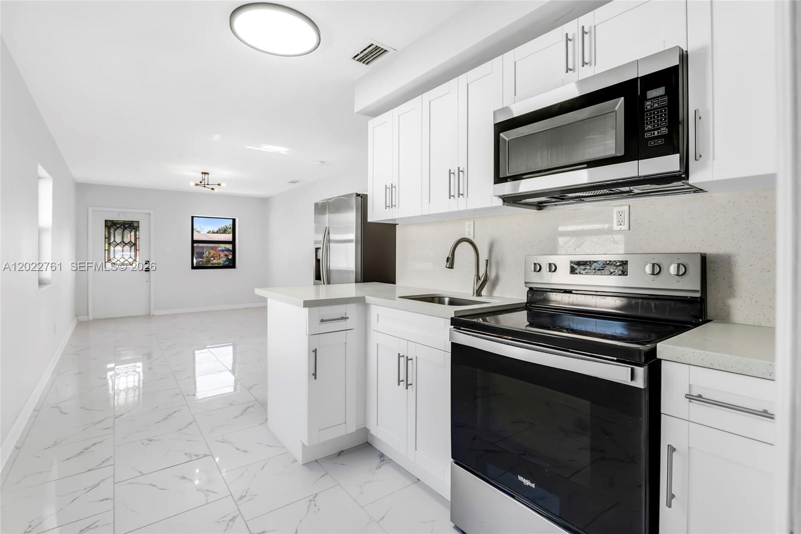 WELWYN MANOR - Residential Lease