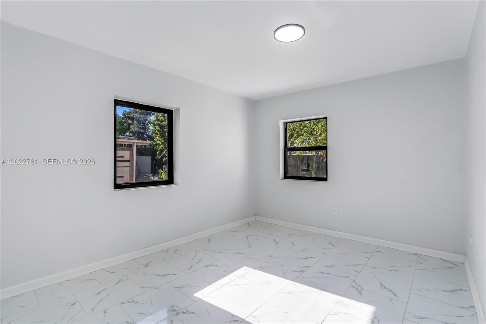 WELWYN MANOR - Residential Lease