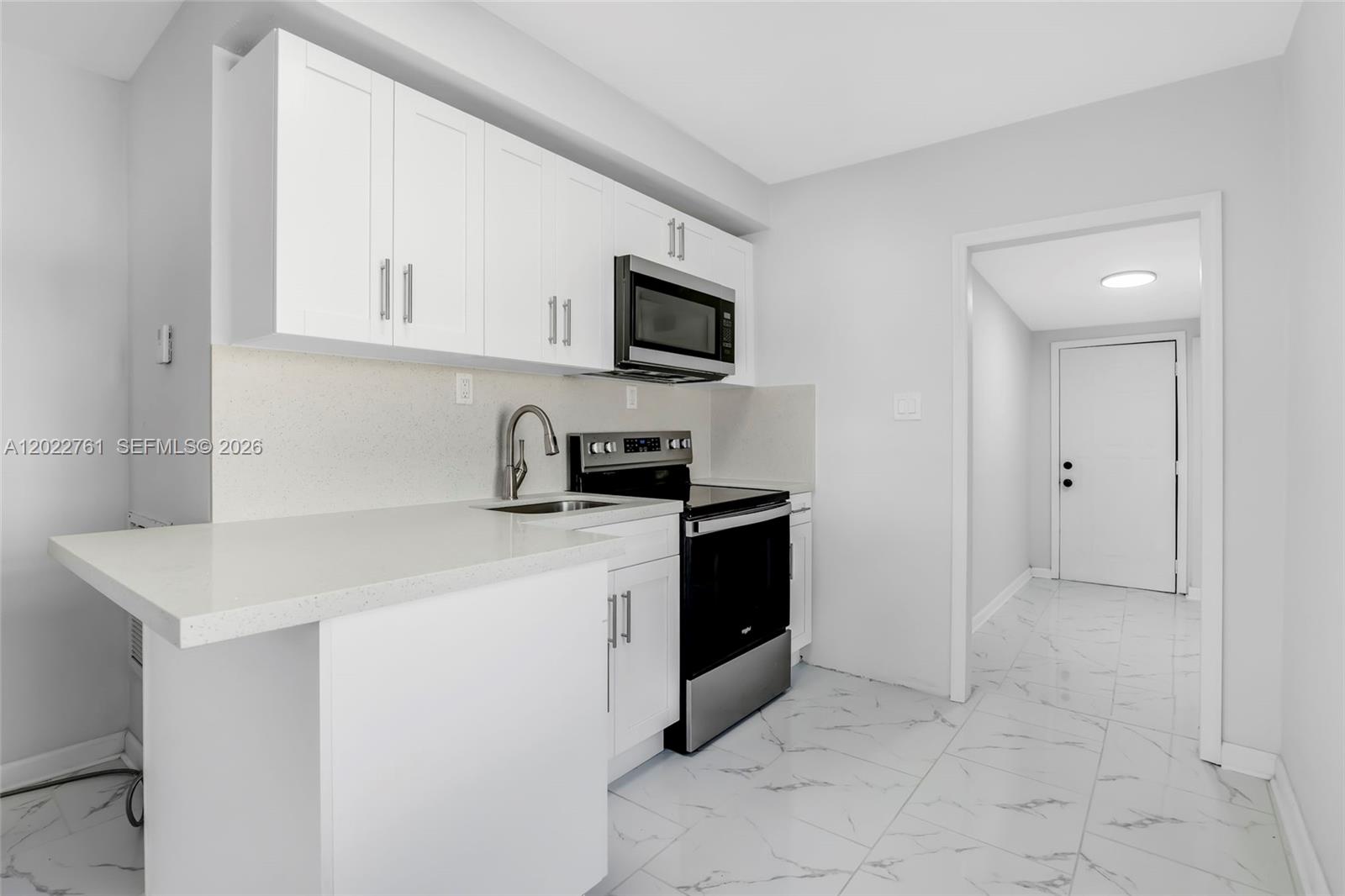 WELWYN MANOR - Residential Lease