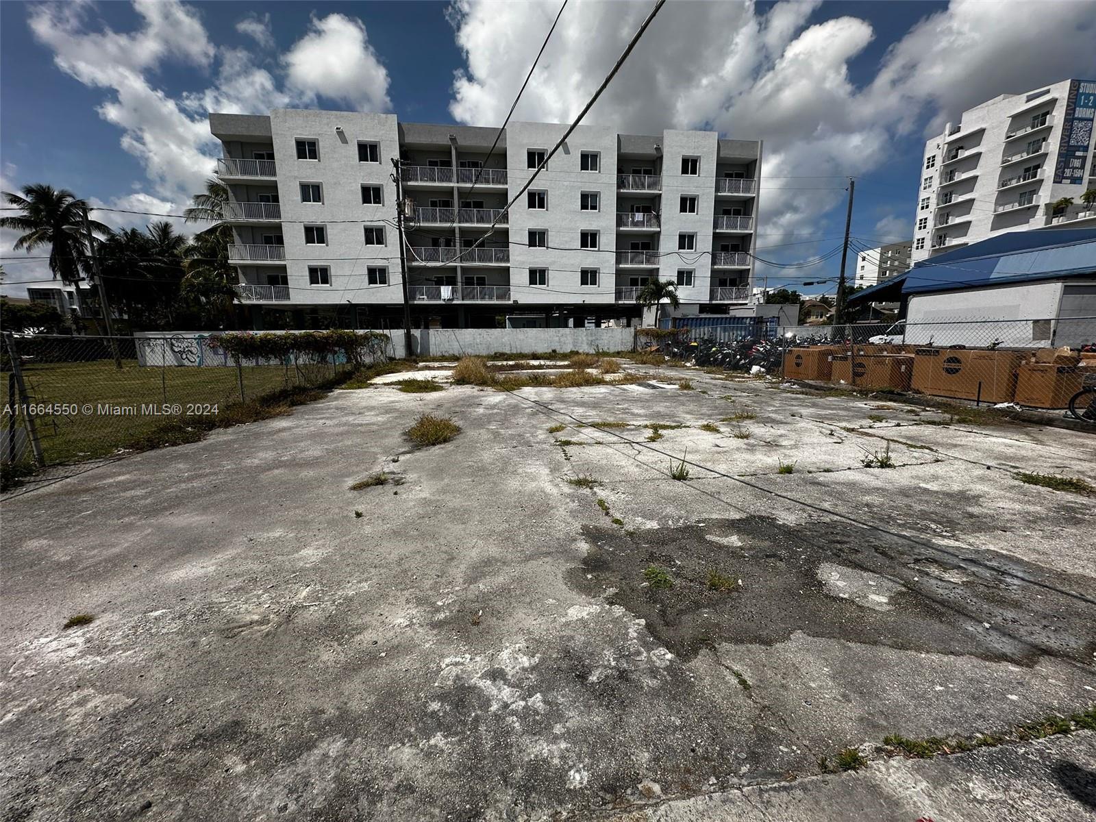 CITY OF MIAMI SOUTH - Commercial Sale