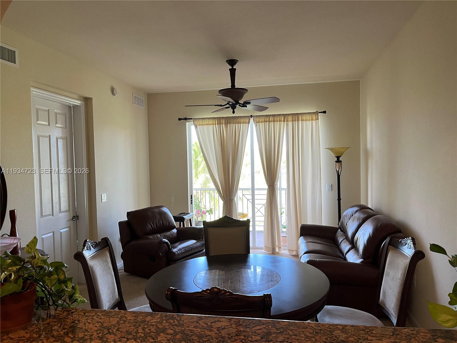 3500 Oaks Clubhouse Dr 308