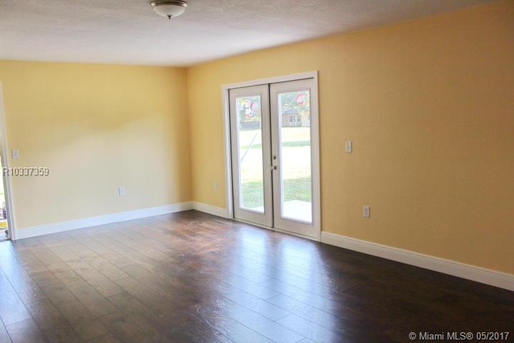 OKEECHOBEE ESTATES - Residential