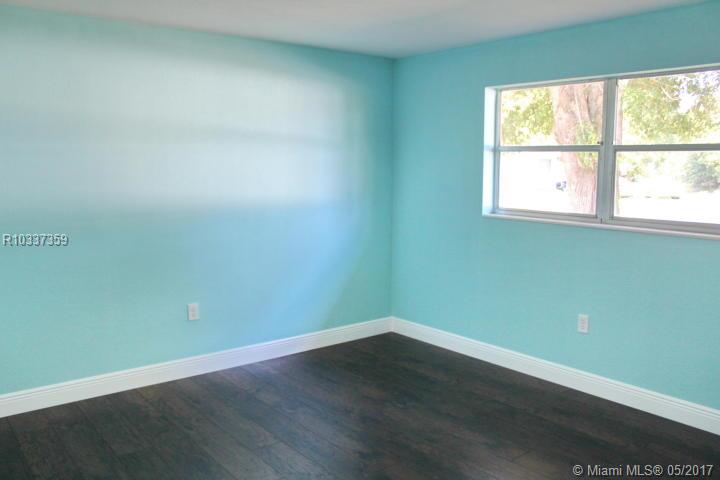 OKEECHOBEE ESTATES - Residential