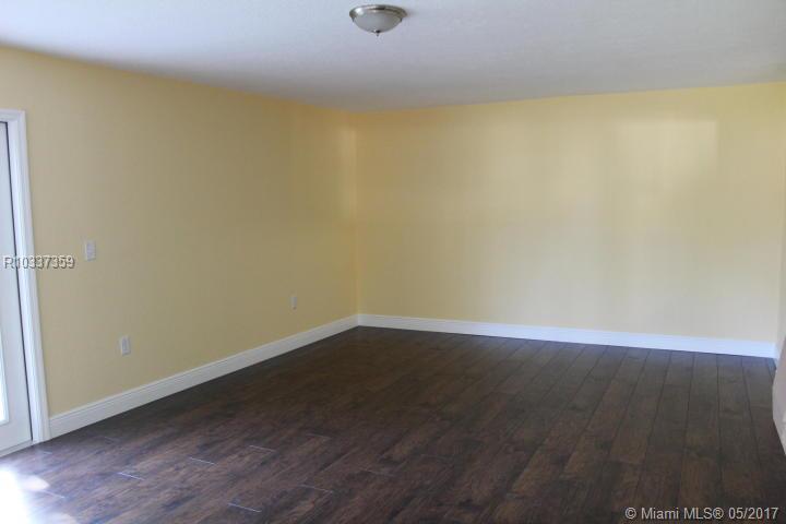 OKEECHOBEE ESTATES - Residential