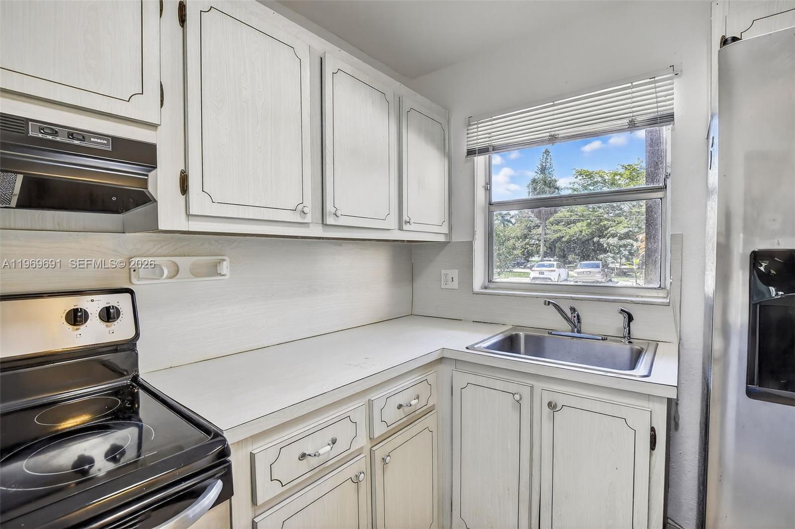 SUNRISE LAKES 87 CONDO - Residential