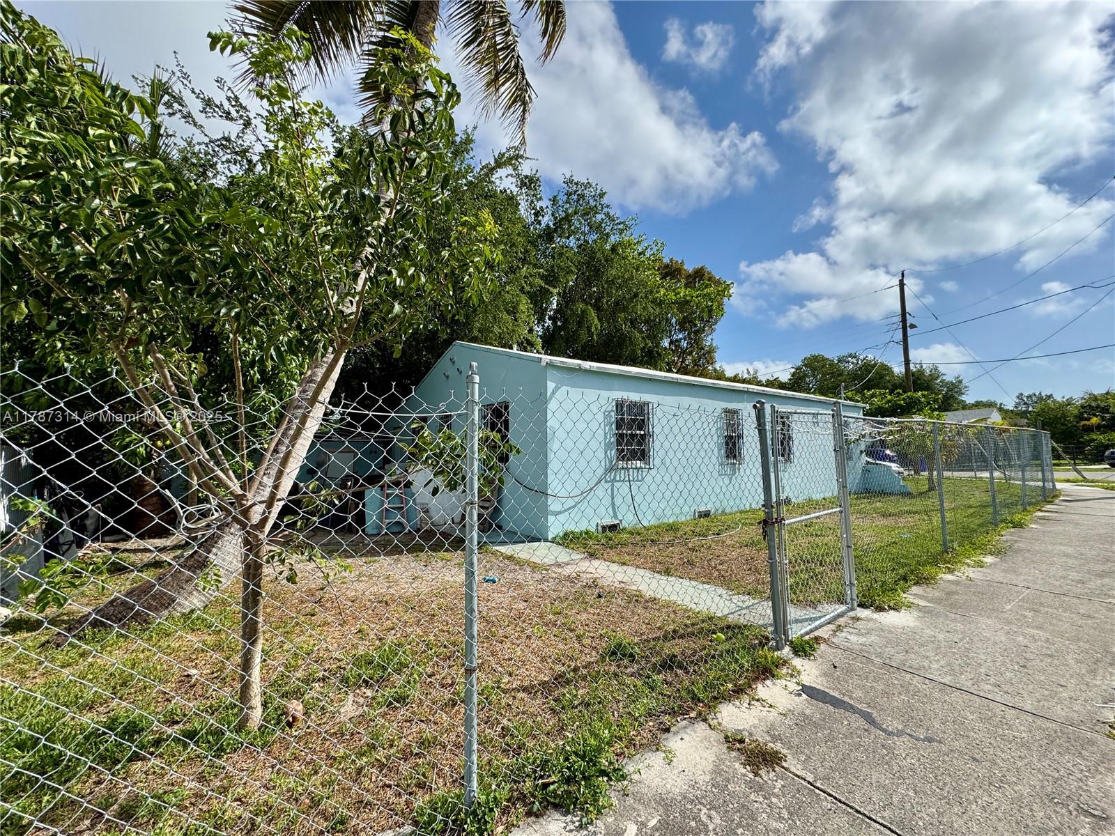 EDISON HEIGHTS SEC B - Residential