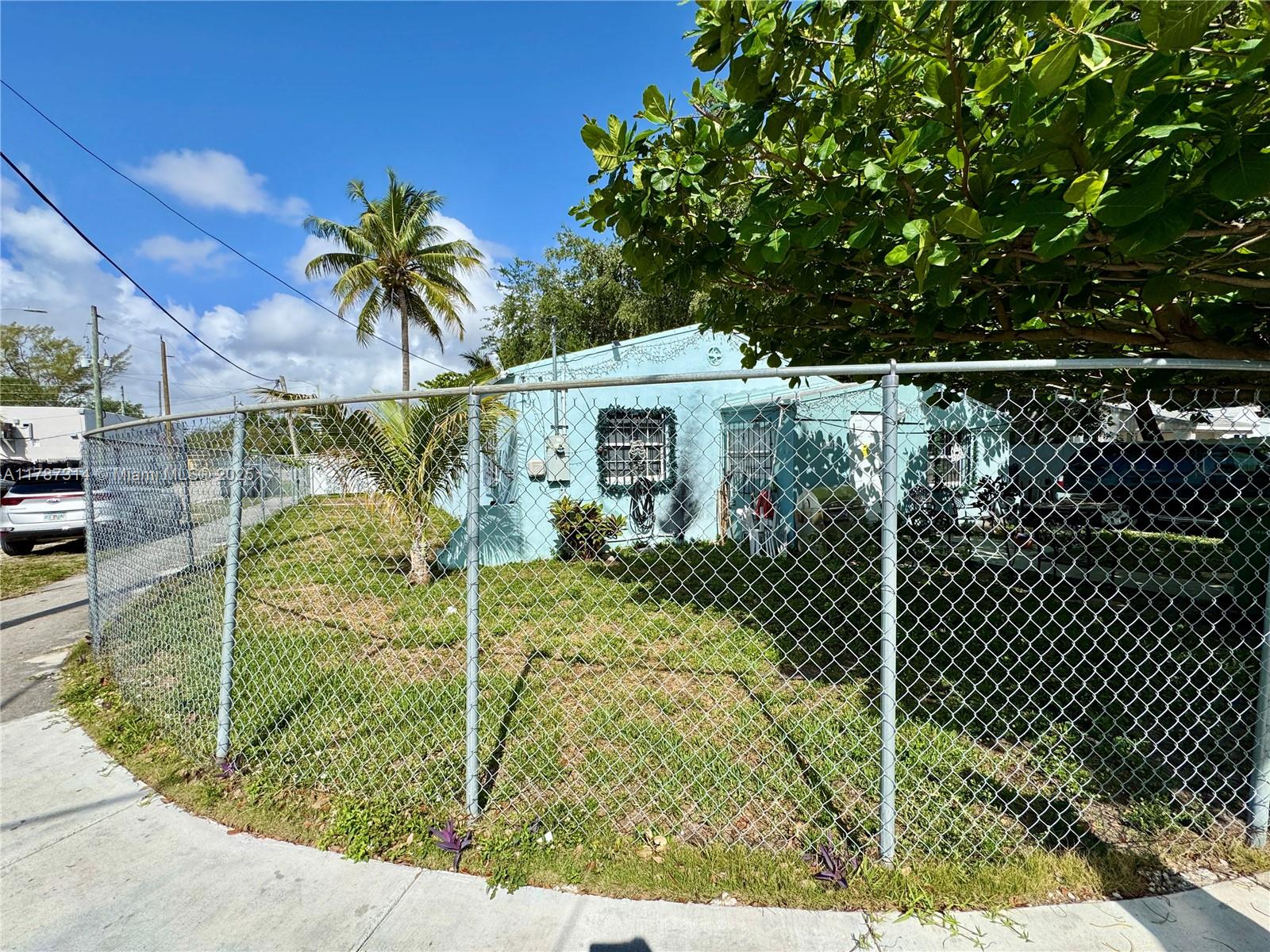 6400 NW 1st Pl
